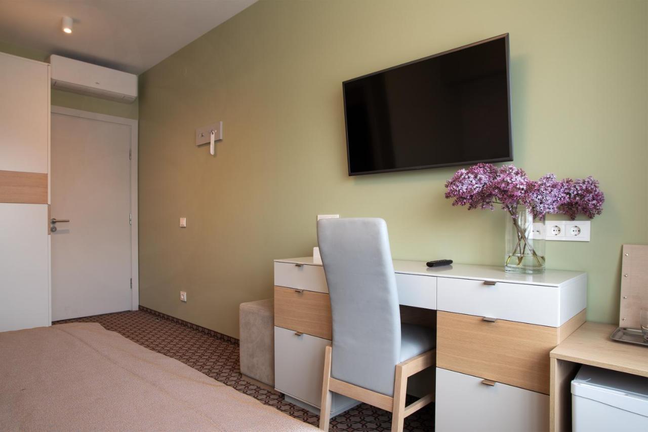 Hotel Sinchronas Telšiai Esterno foto