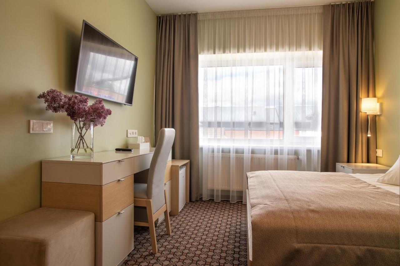 Hotel Sinchronas Telšiai Esterno foto
